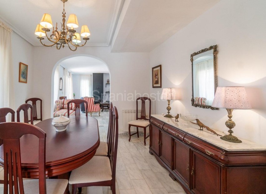 Bruktbolig - Villa -
Torrevieja - La Mata