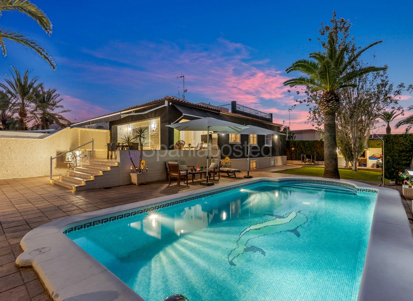 Bruktbolig - Villa -
Torrevieja - Rocio del Mar