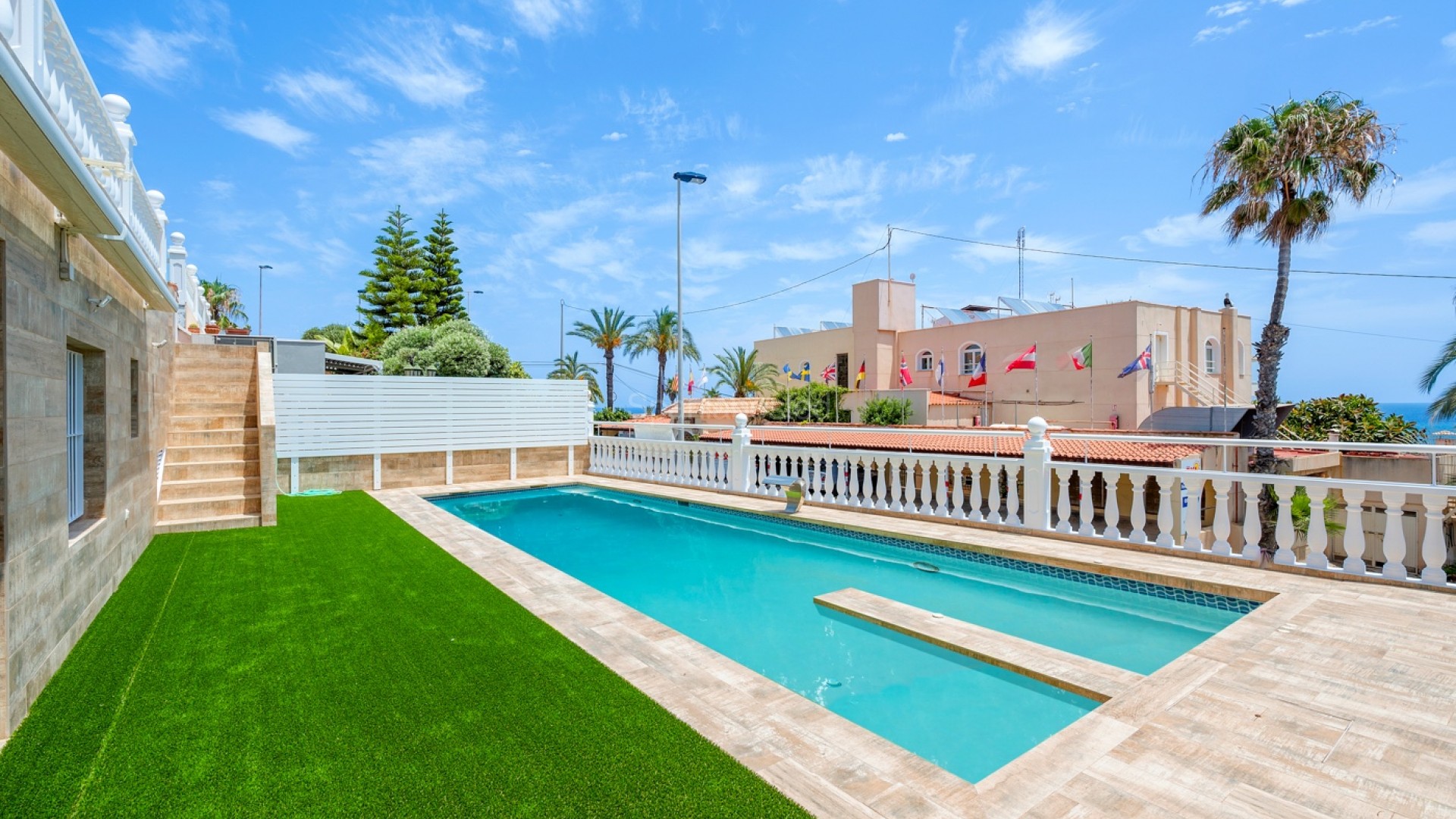 Bruktbolig - Villa -
Torrevieja