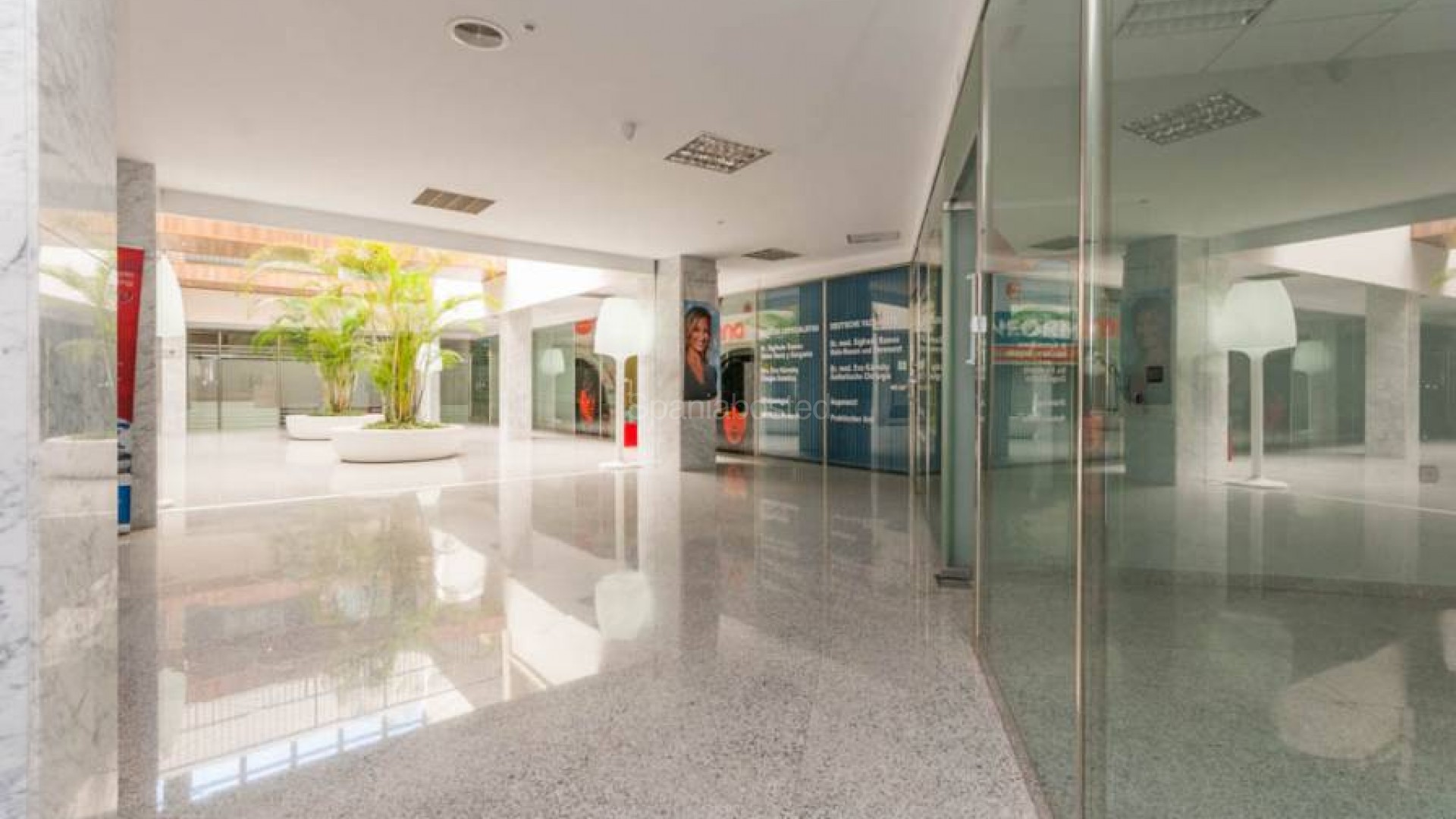 Long time Rental - Local comercial -
Orihuela Costa - Playa Flamenca