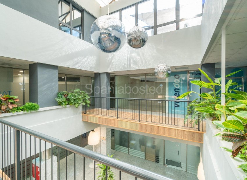 Long time Rental - Local comercial -
Orihuela Costa - Playa Flamenca