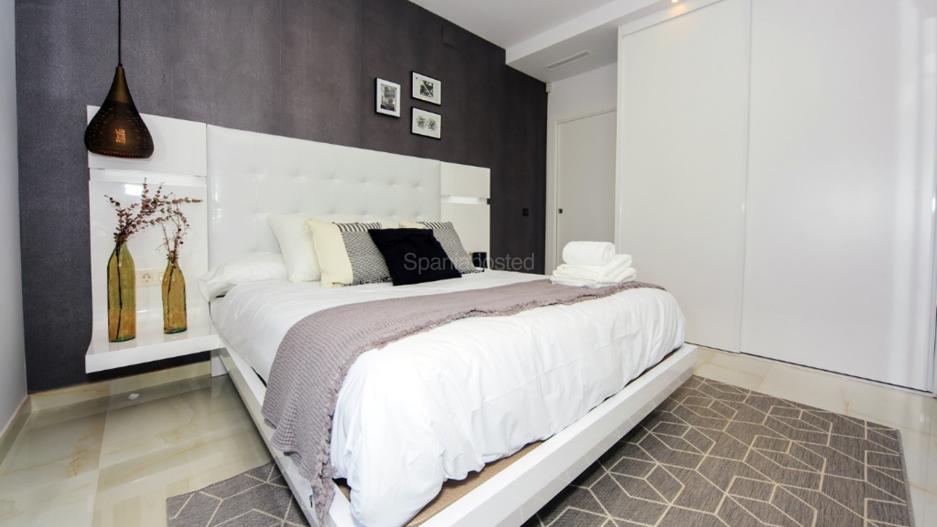 New Build - Apartment -
Los Altos