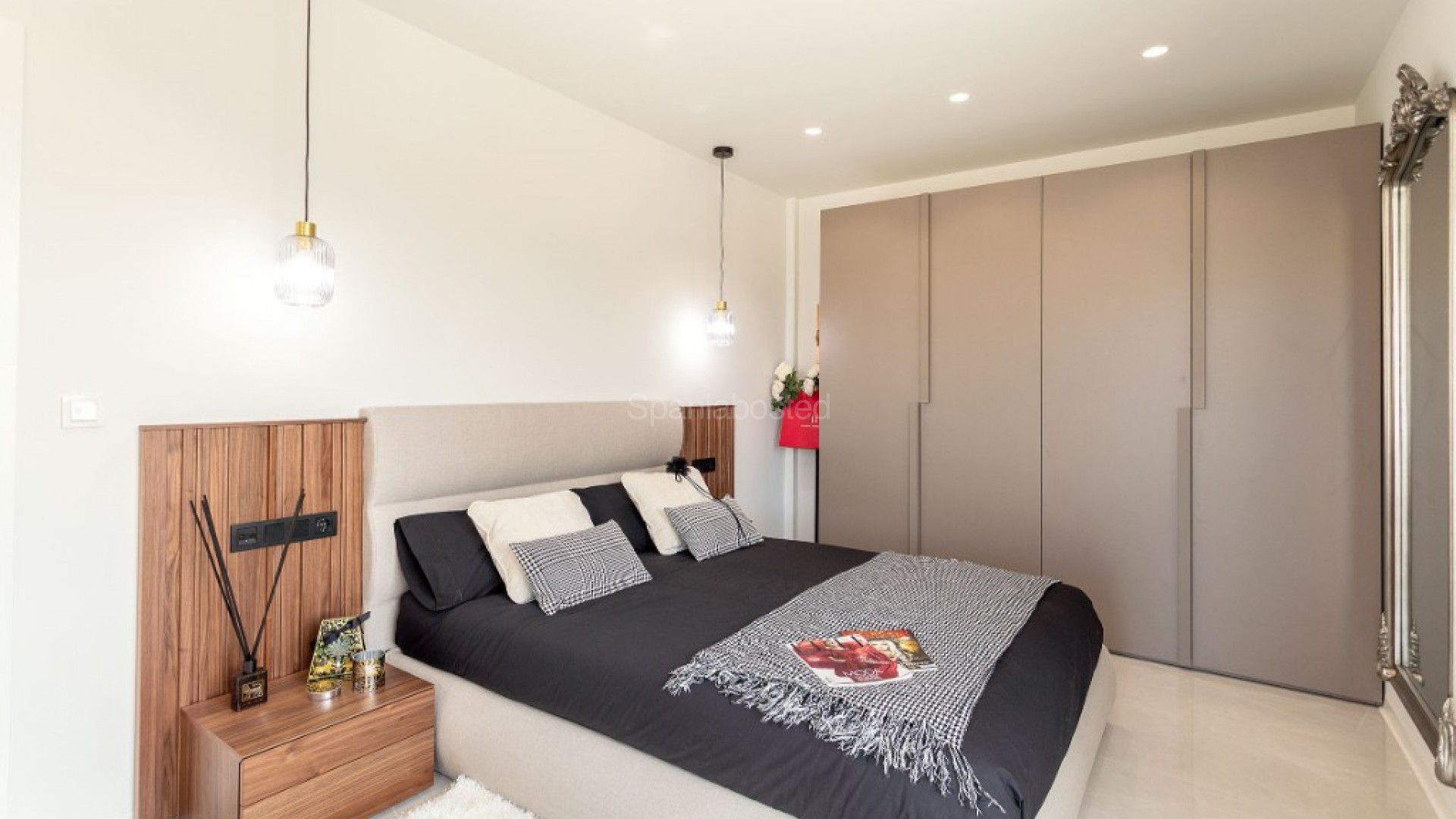 New Build - Villa -
Benidorm