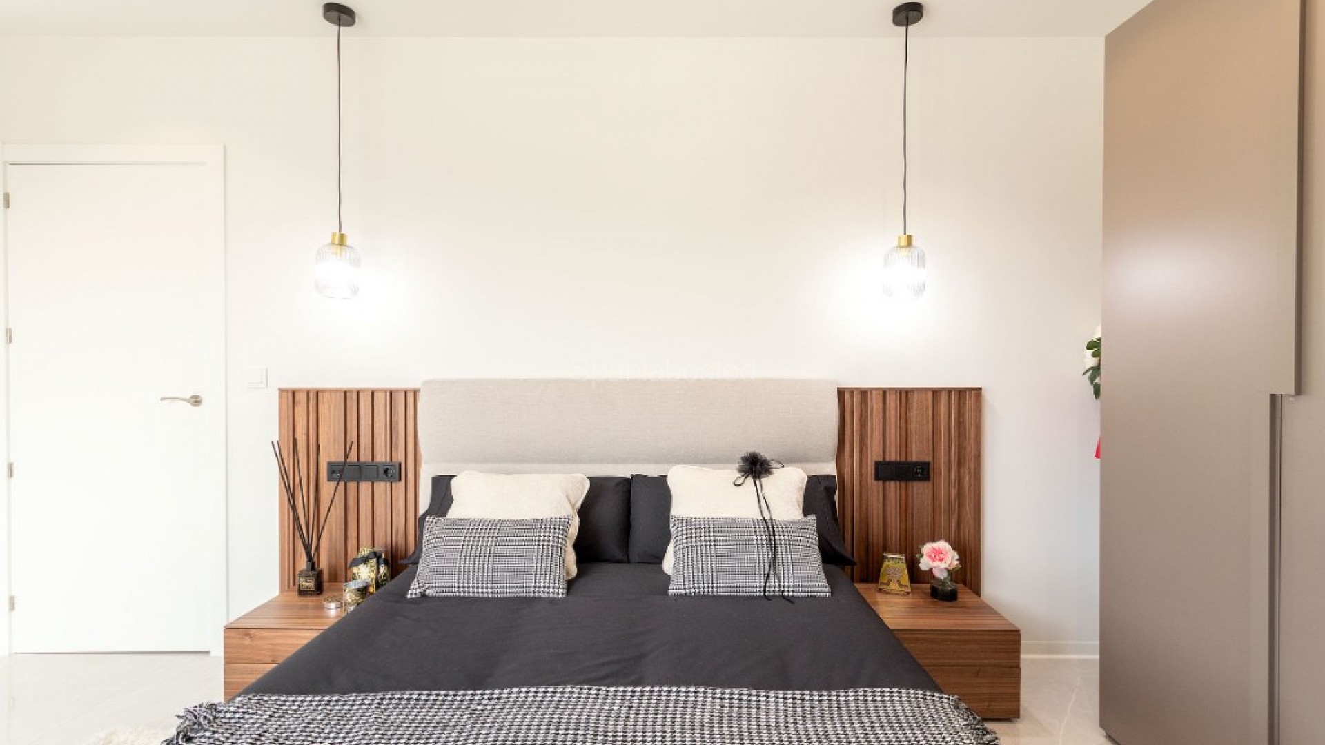 New Build - Villa -
Benidorm