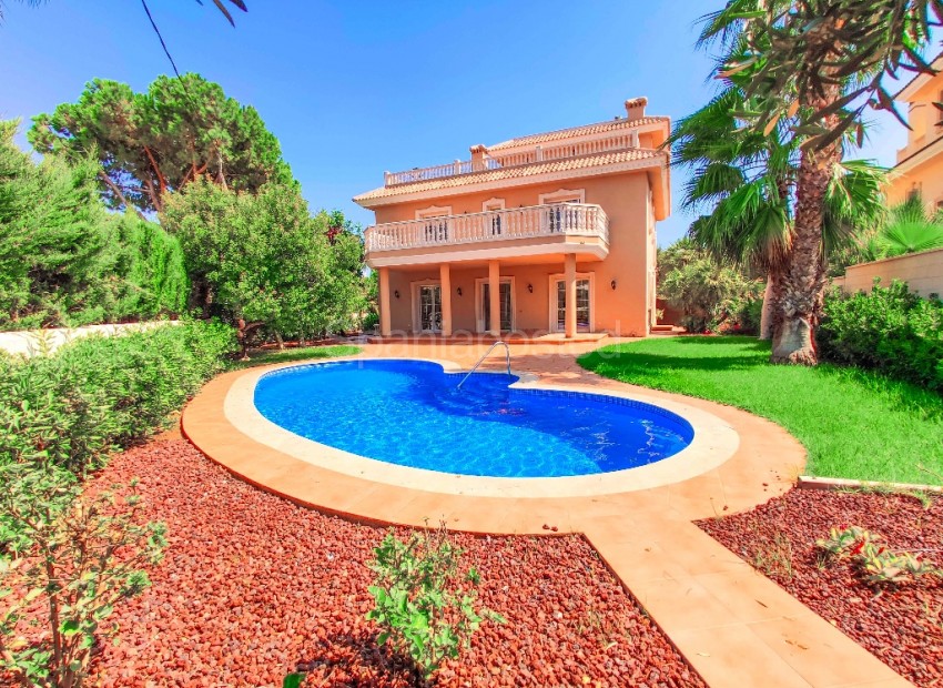 New Build - Villa -
Cabo Roig