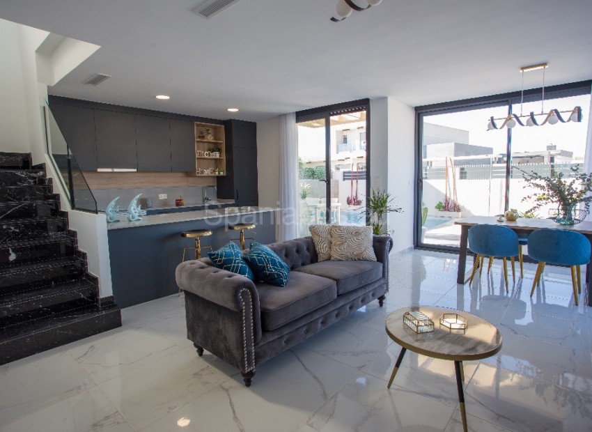 New Build - Villa -
Los Montesinos - La Herada