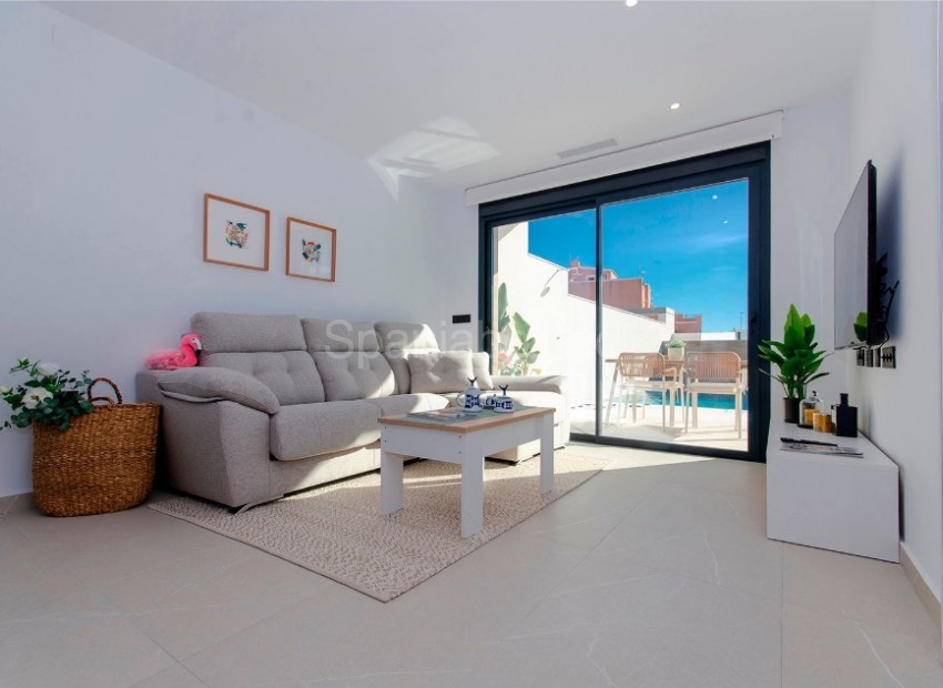 New Build - Villa -
Los Montesinos - La Herada