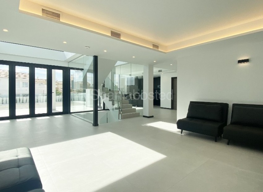 New Build - Villa -
Torrevieja