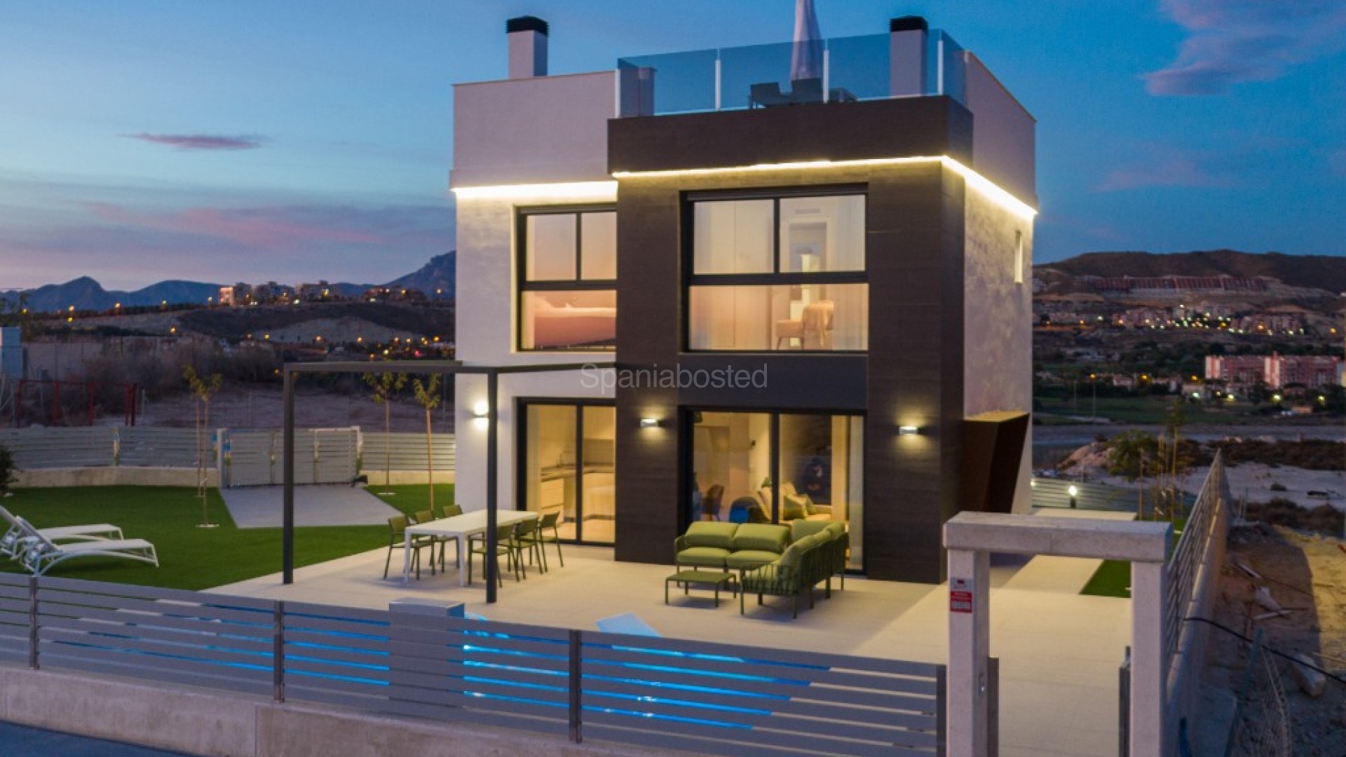 Nueva construcción  - Villa -
Alicante