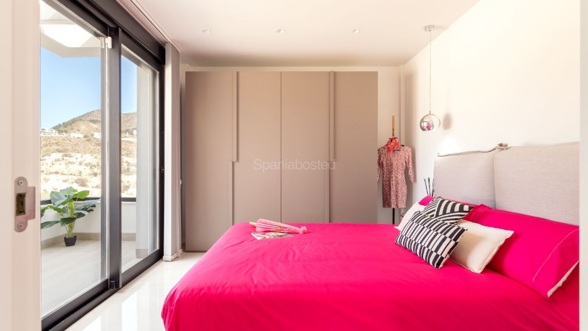 Nueva construcción  - Villa -
Benidorm