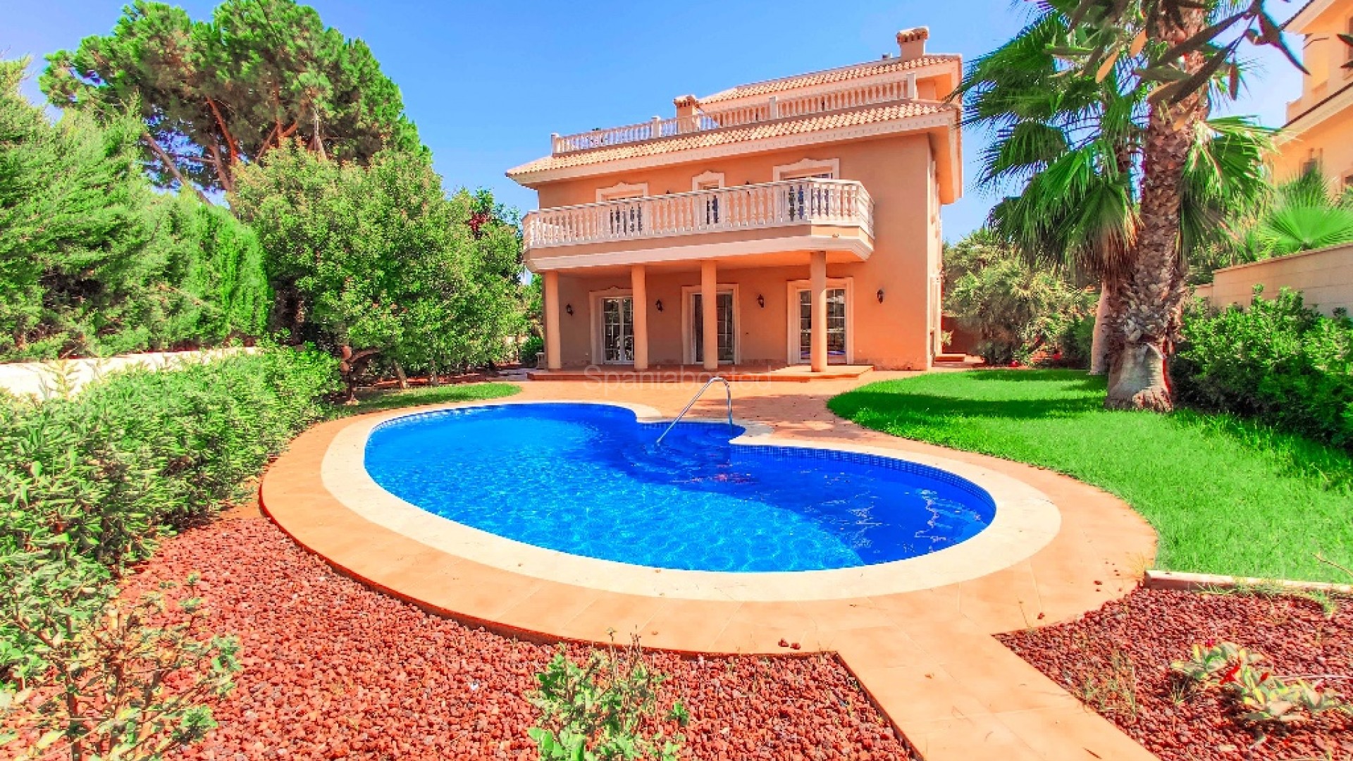 Nueva construcción  - Villa -
Cabo Roig