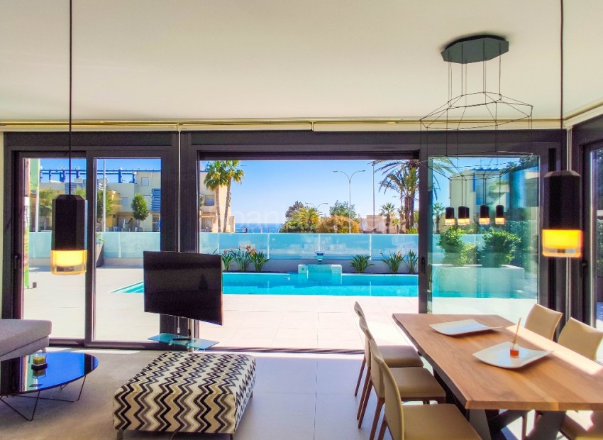 Nueva construcción  - Villa -
Dehesa de Campoamor - Campoamor