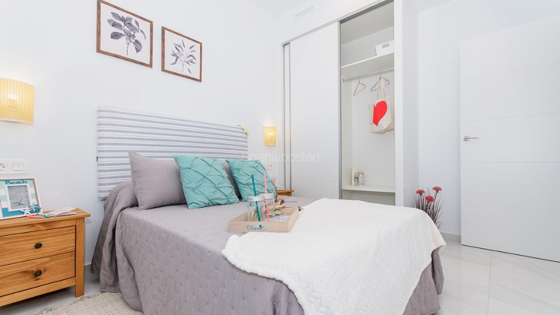 Nueva construcción  - Villa -
Entre Naranjos - Vista Bella