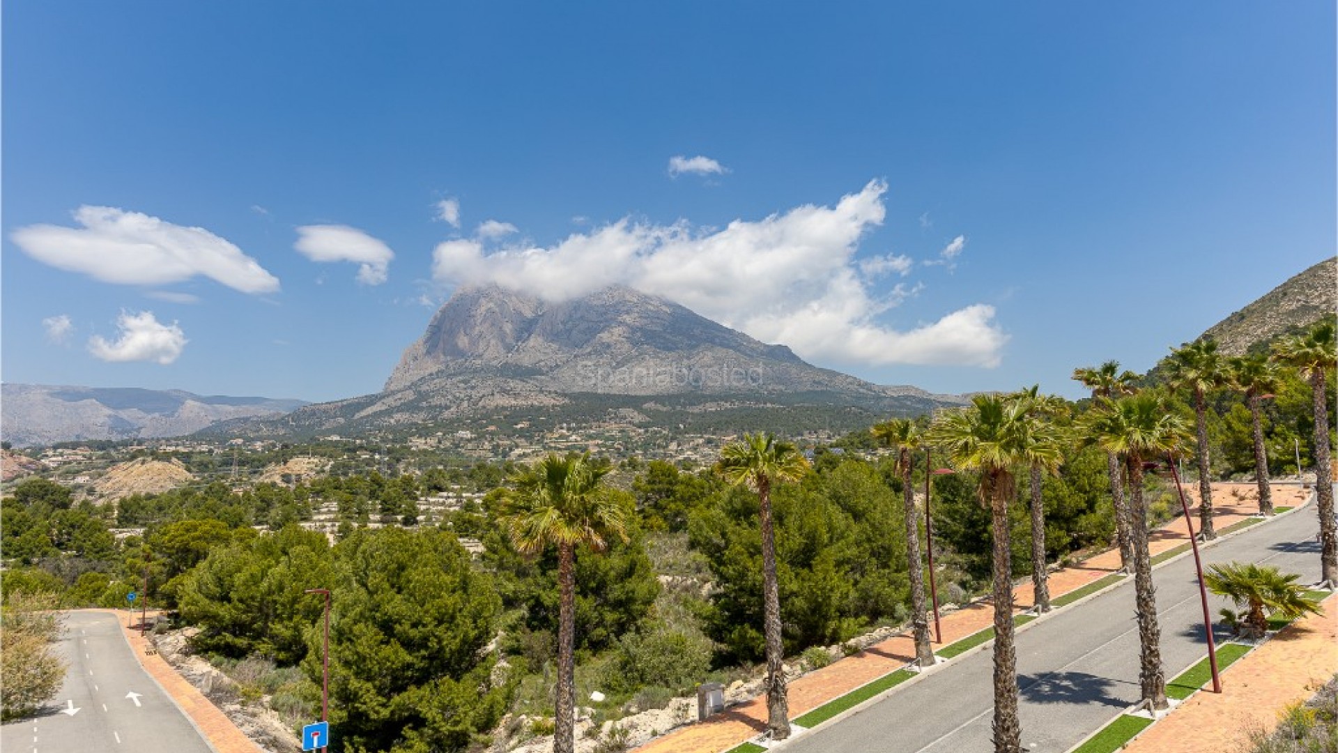 Nueva construcción  - Villa -
Finestrat