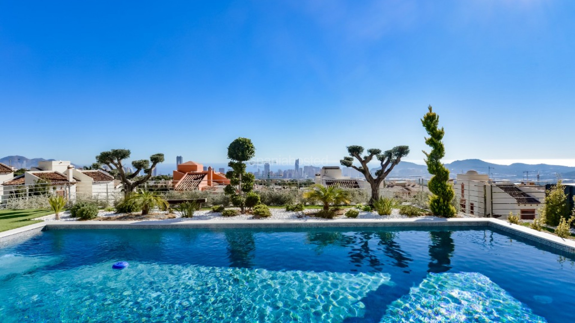 Nueva construcción  - Villa -
Finestrat