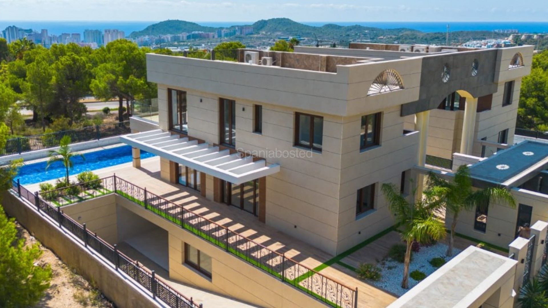 Nueva construcción  - Villa -
Finestrat