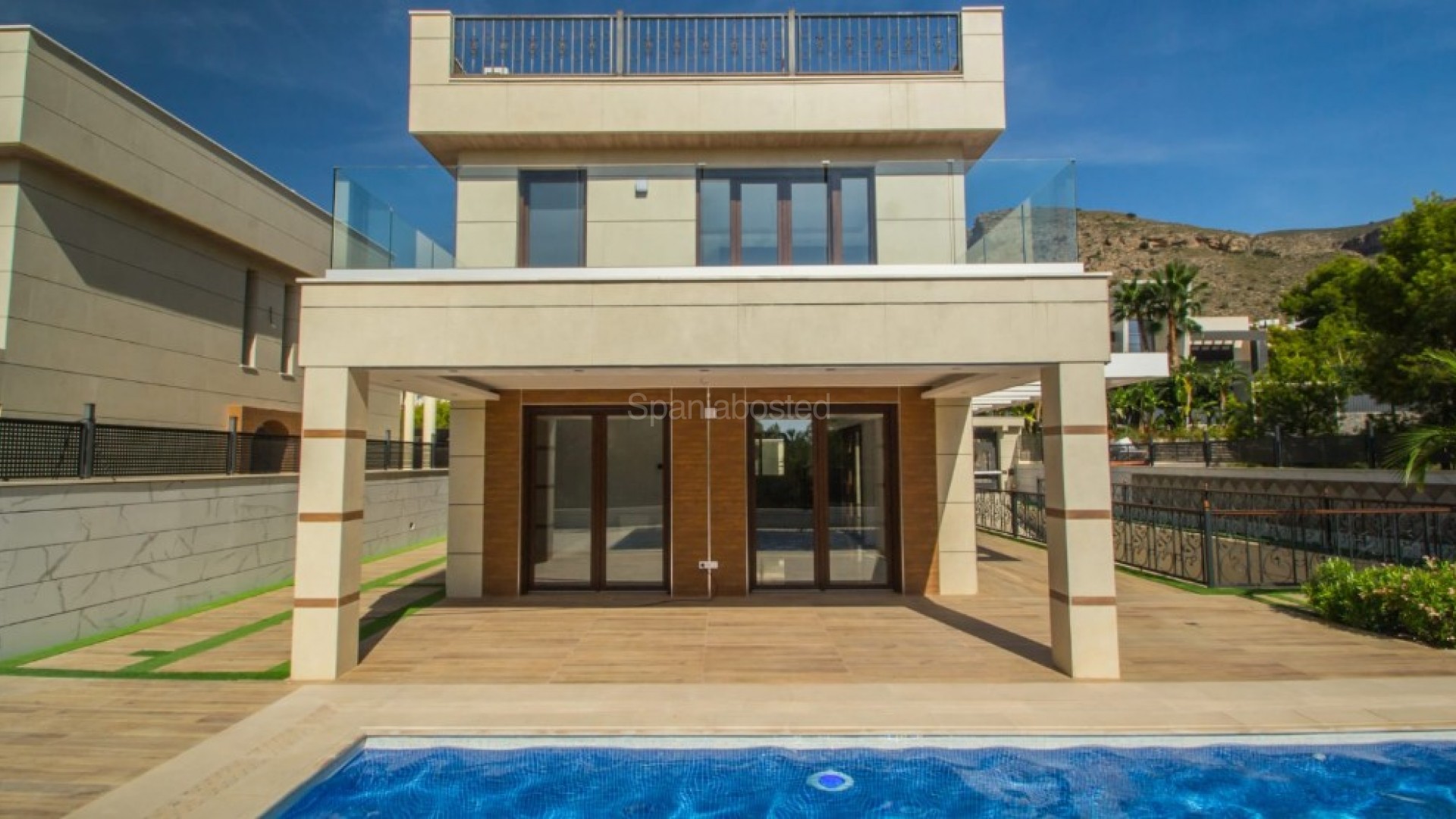 Nueva construcción  - Villa -
Finestrat
