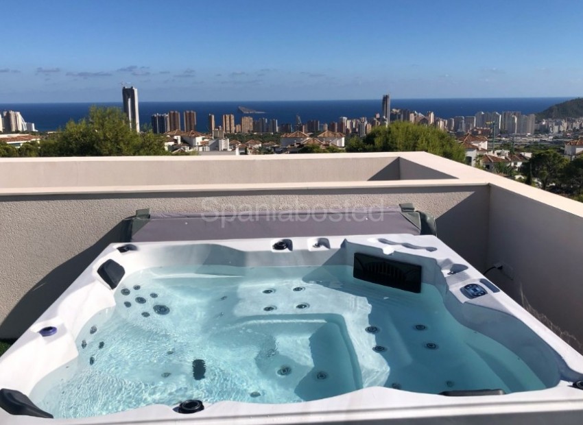 Nueva construcción  - Villa -
Finestrat