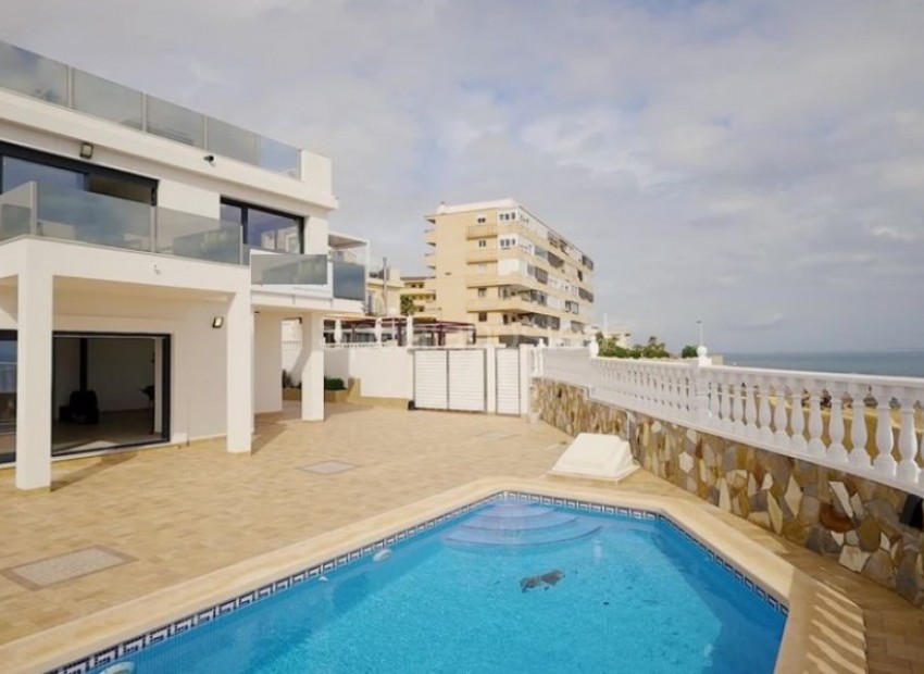 Nueva construcción  - Villa -
La Mata