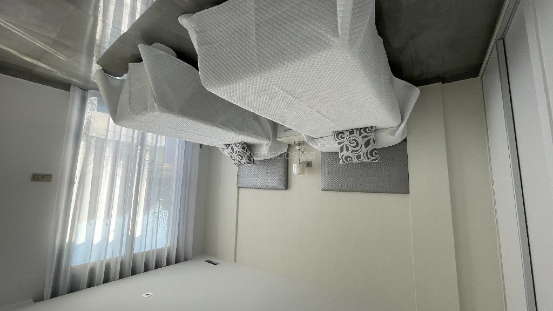 Nueva construcción  - Villa -
Los Altos