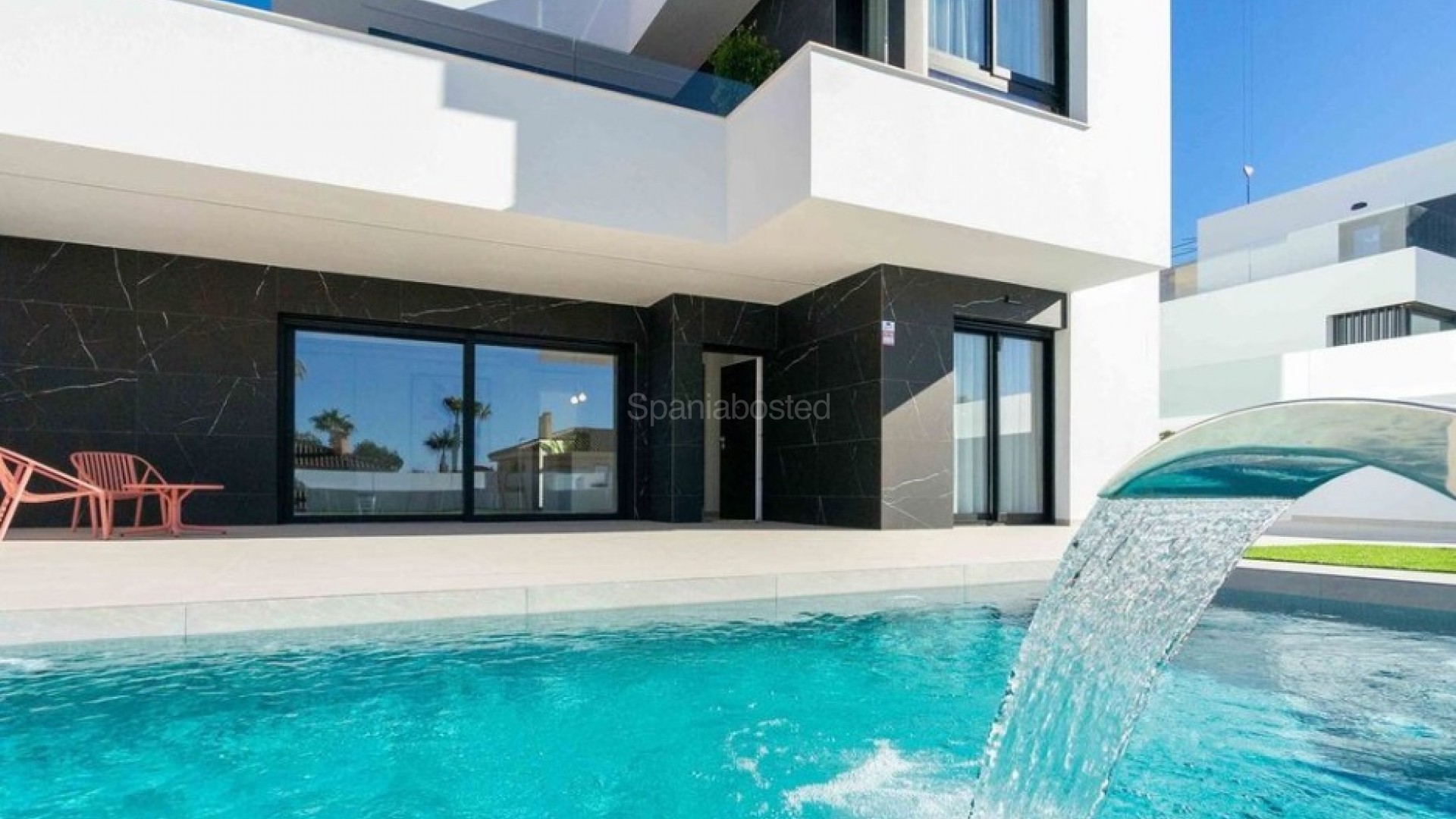 Nueva construcción  - Villa -
Rojales