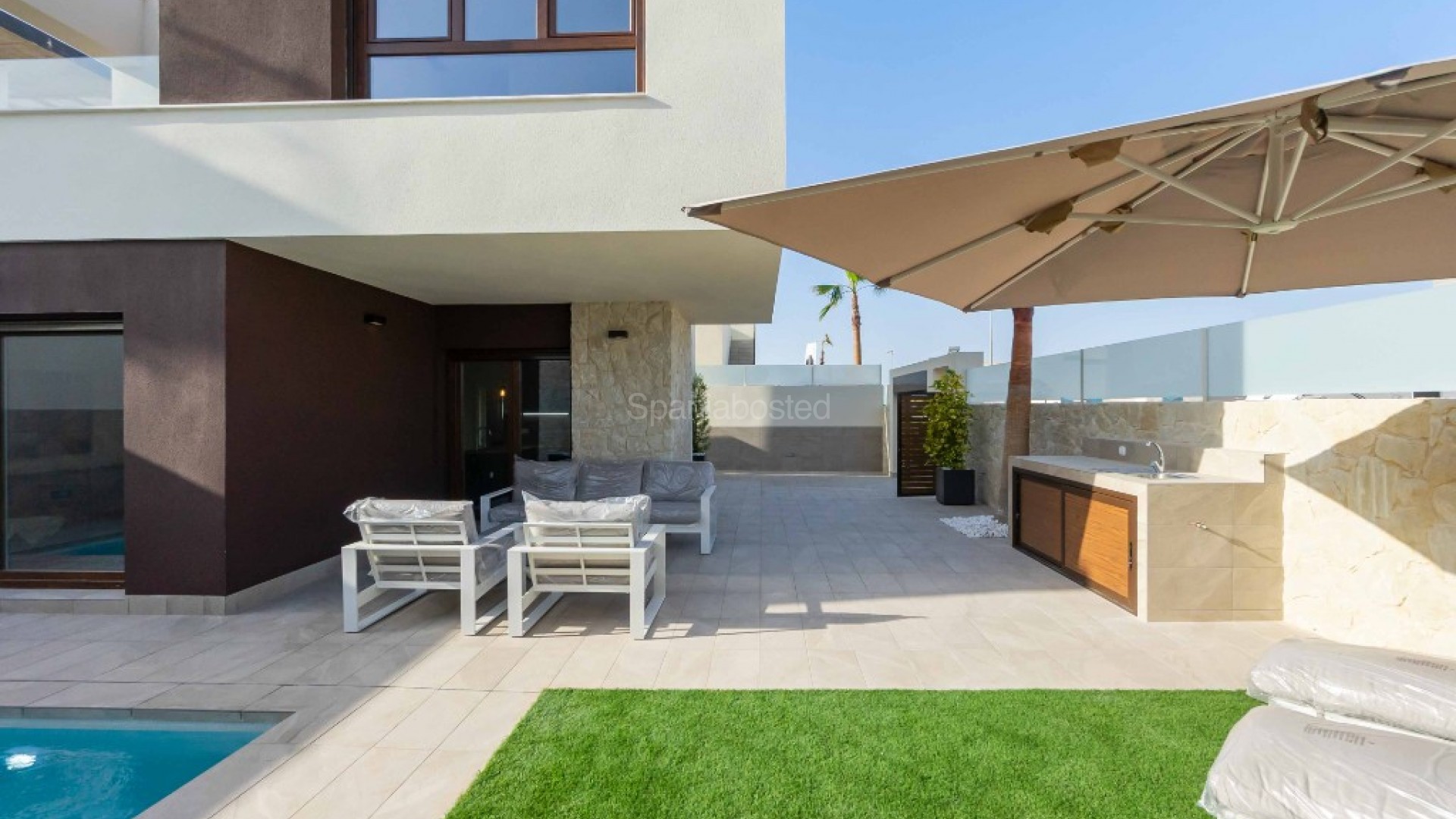 Nueva construcción  - Villa -
Rojales