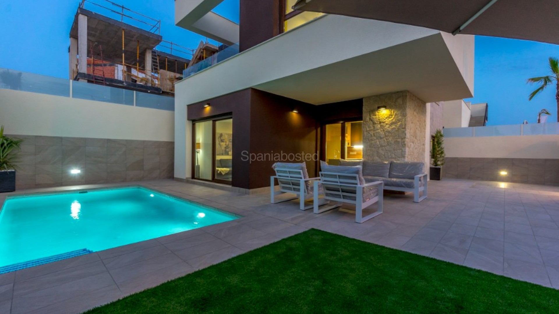 Nueva construcción  - Villa -
Rojales