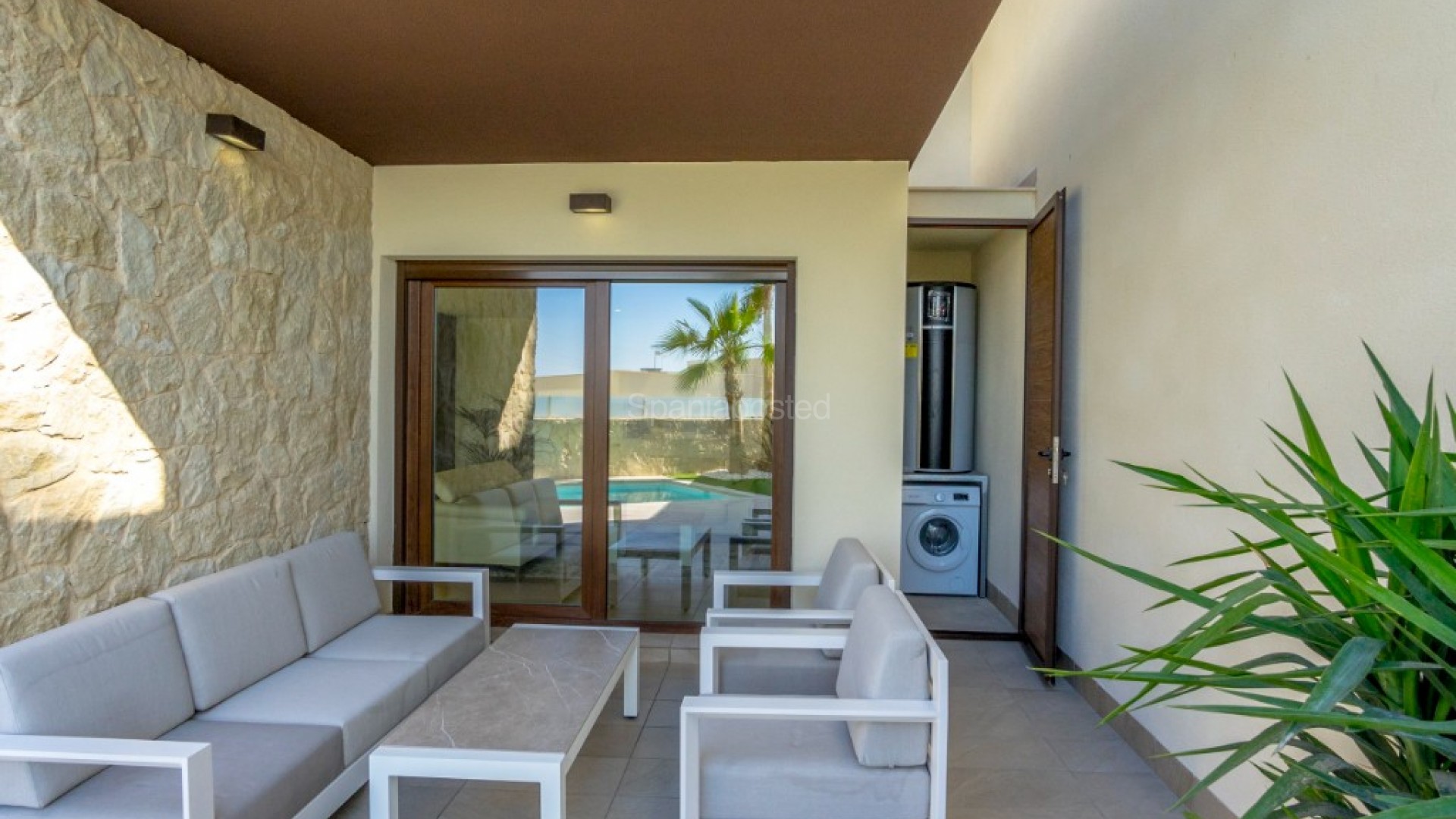 Nueva construcción  - Villa -
Rojales