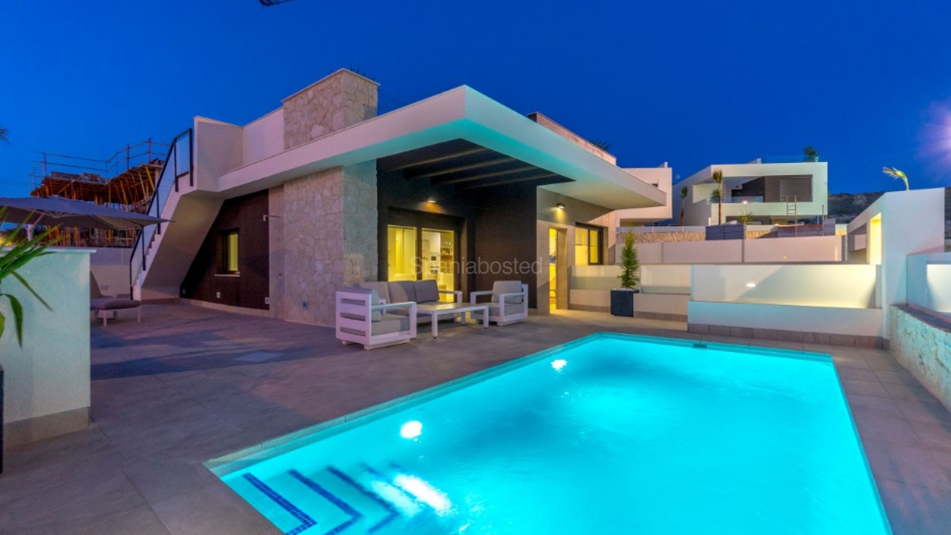 Nueva construcción  - Villa -
Rojales