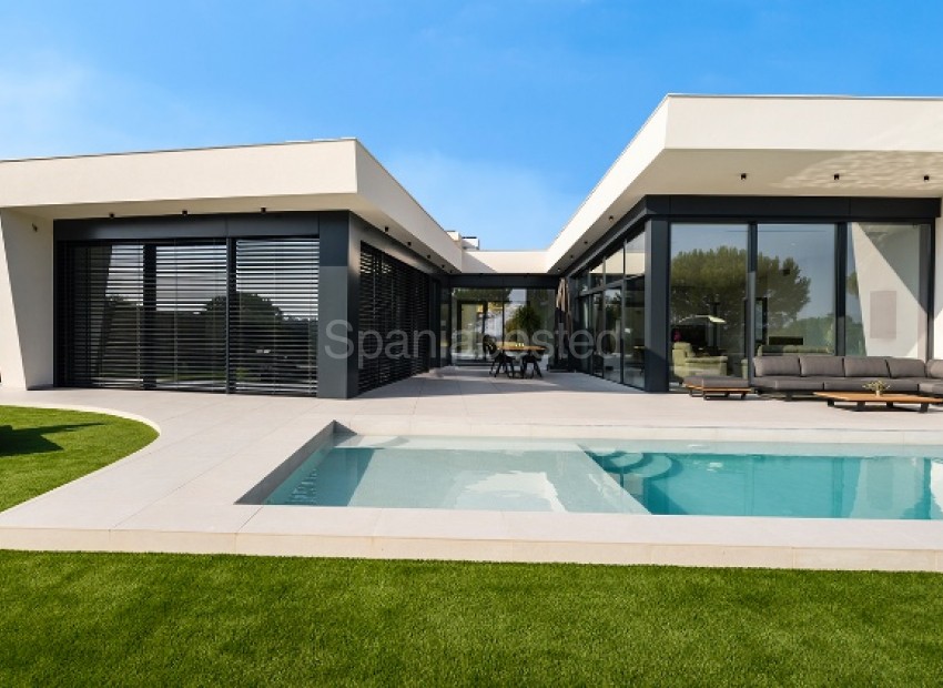 Nueva construcción  - Villa -
San Miguel de Salinas