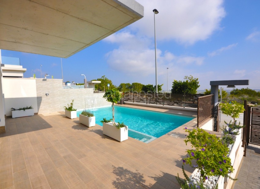 Nybygg - Villa -
San Miguel de Salinas