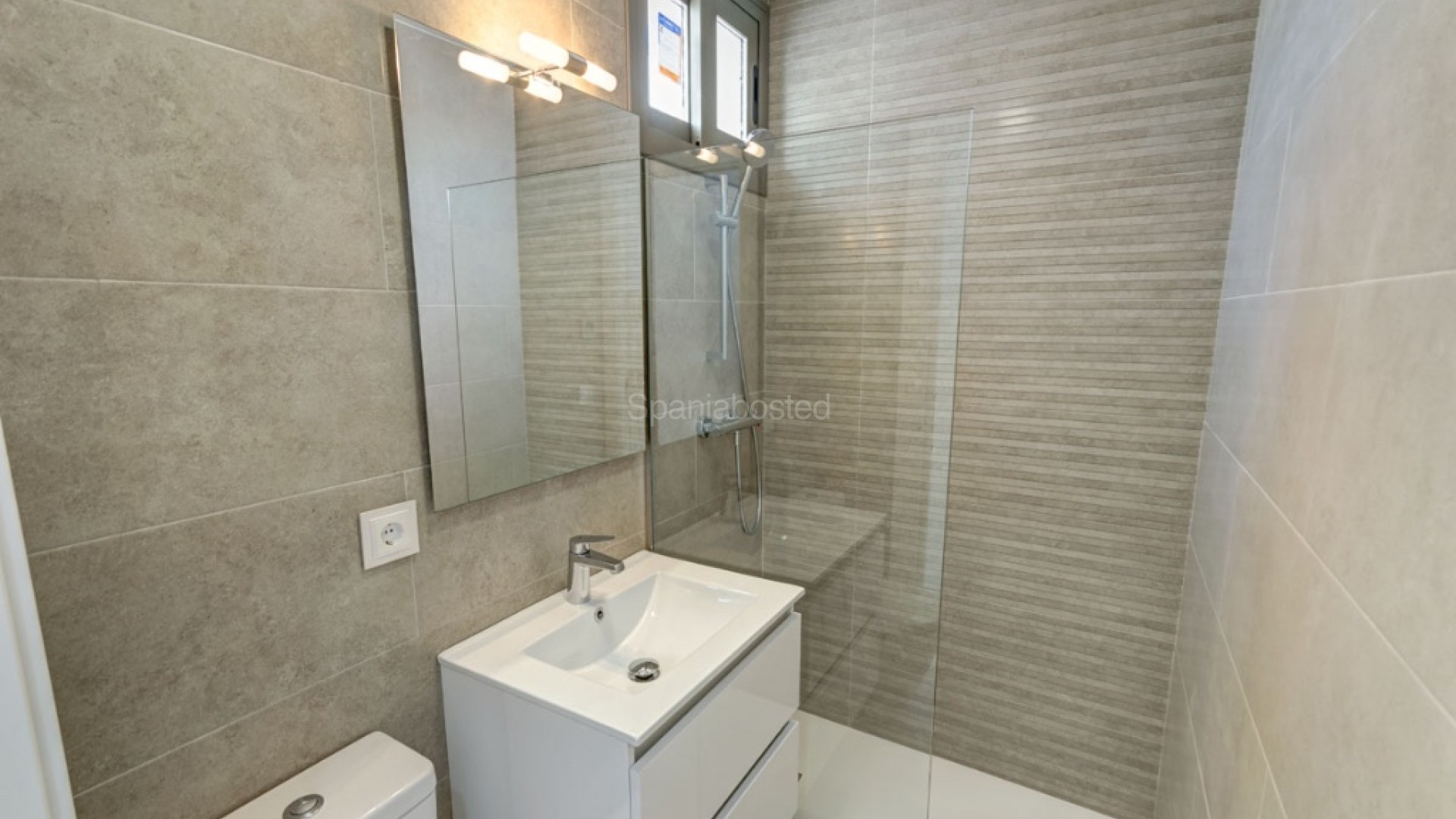 Nybygg - Villa -
San Miguel de Salinas