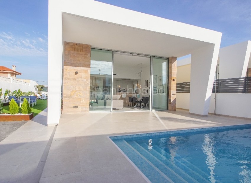 Nybygg - Villa -
Torrevieja