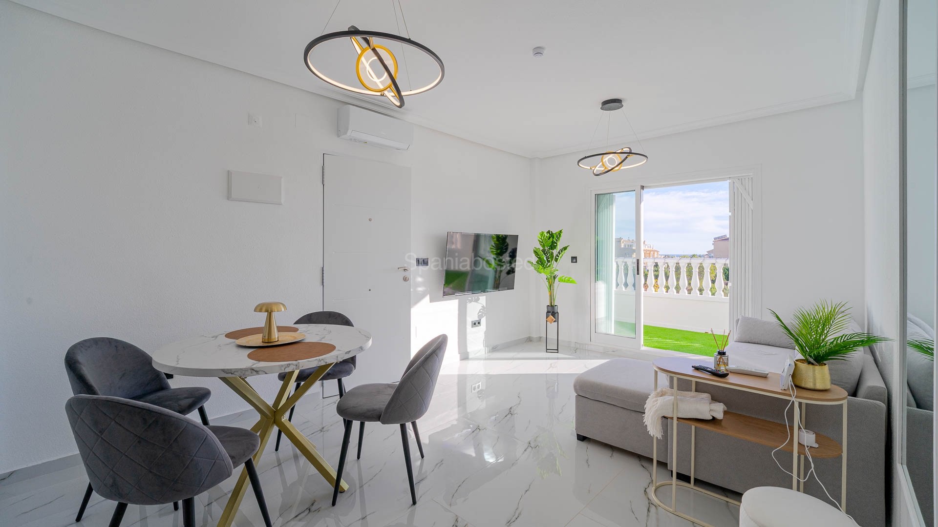 Resale - 1. Apartment / flat -
Orihuela Costa - Playa Flamenca