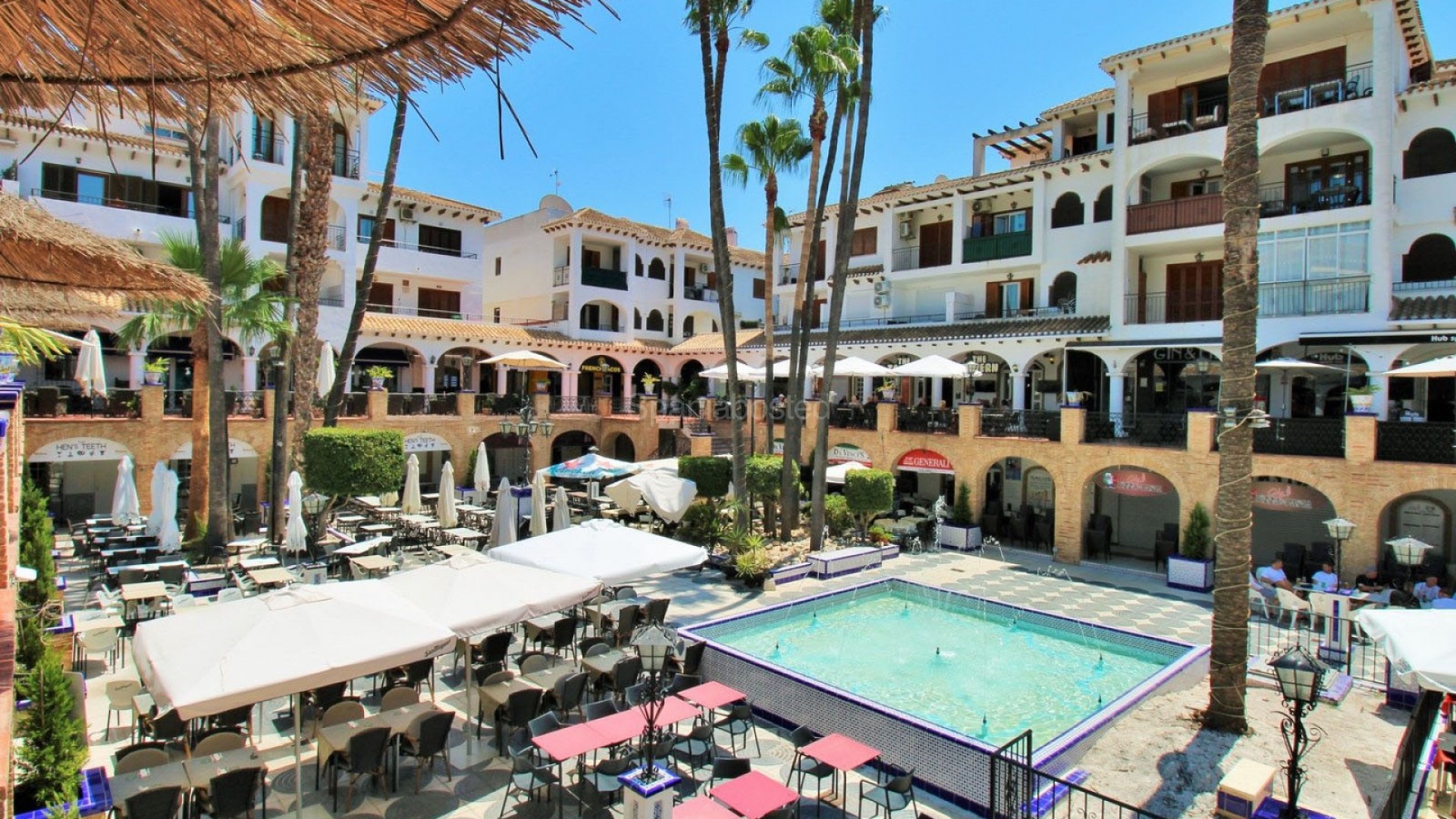 Resale - 2. Town house -
Orihuela Costa - Villamartin