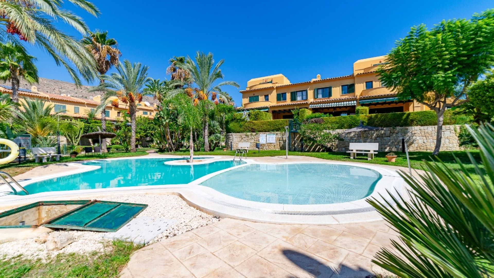 Resale - Adosado -
Finestrat