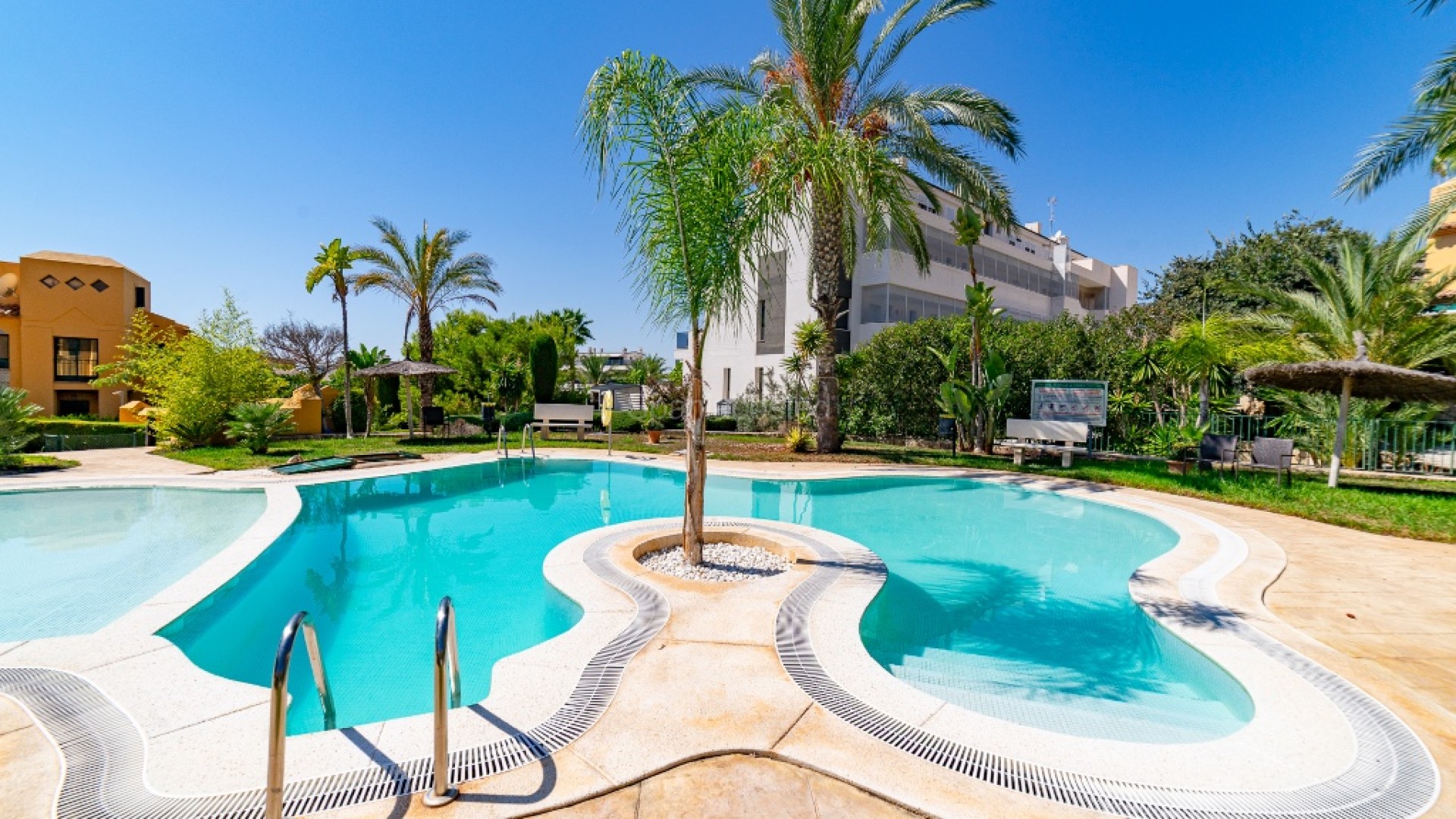 Resale - Adosado -
Finestrat