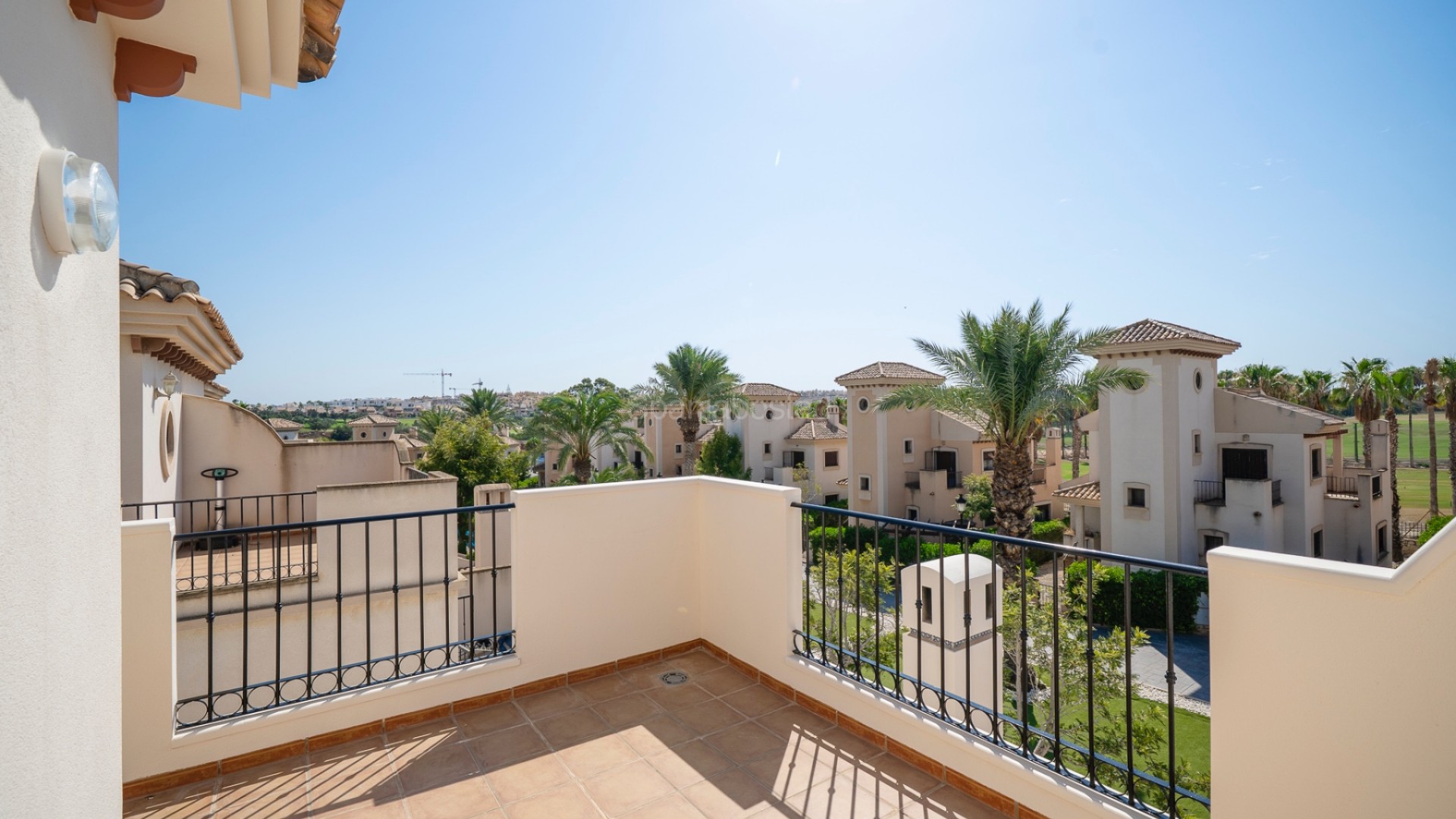 Resale - Apartment -
Algorfa