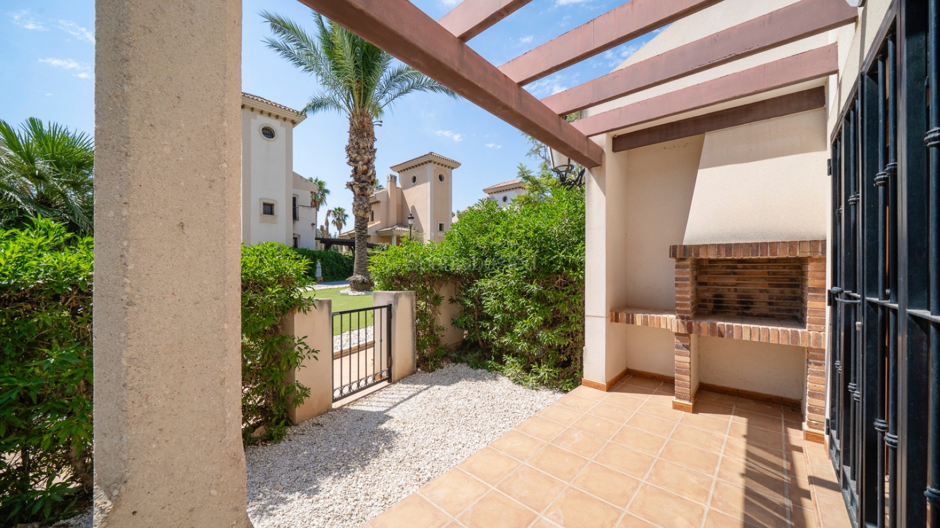 Resale - Apartment -
Algorfa