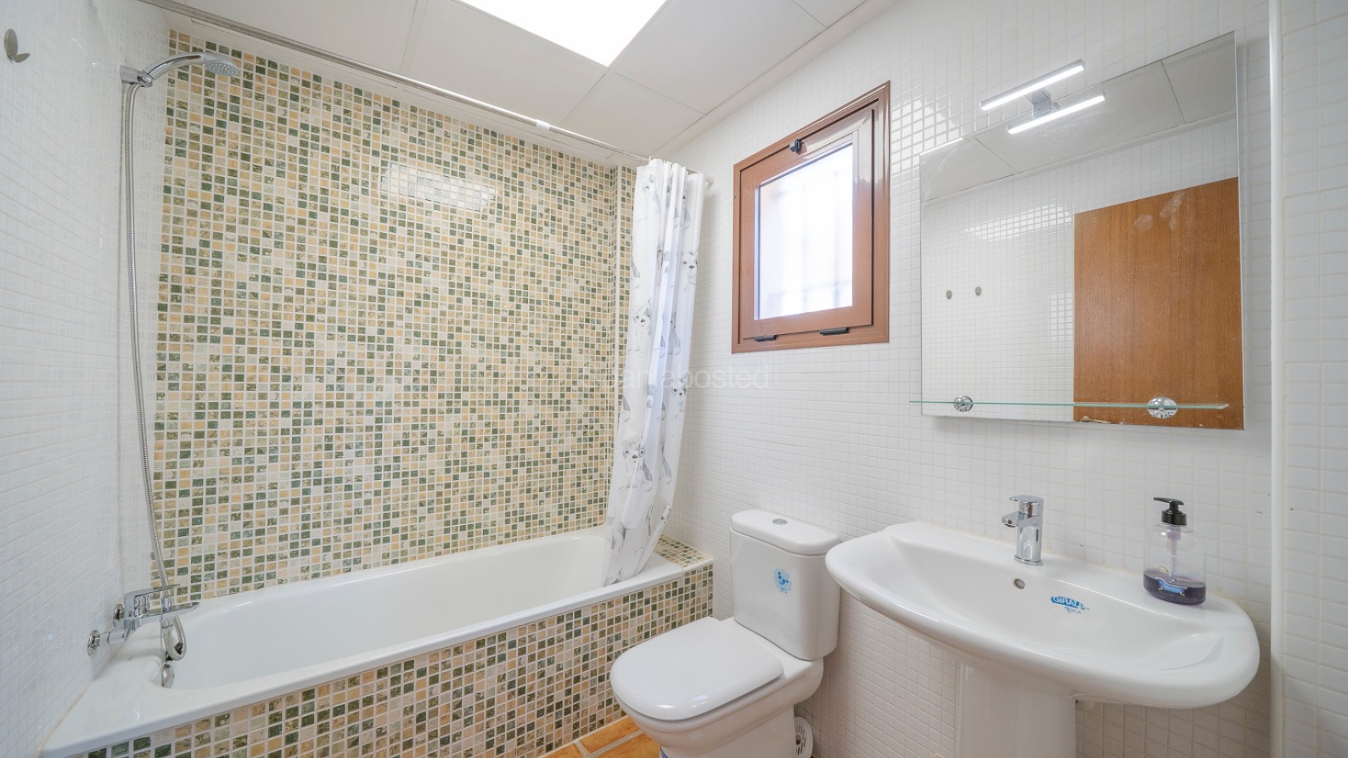 Resale - Apartment -
Algorfa