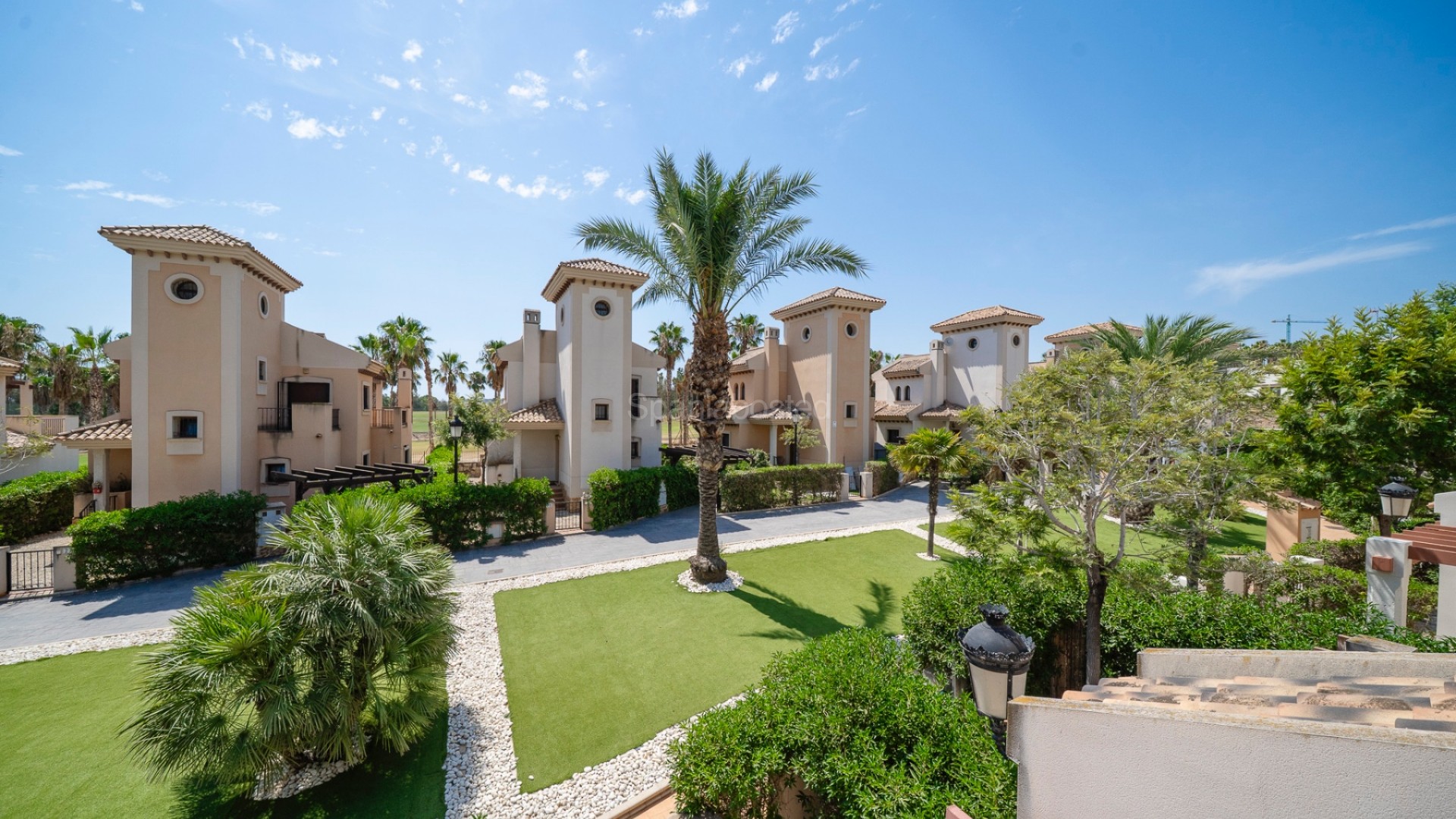 Resale - Apartment -
Algorfa