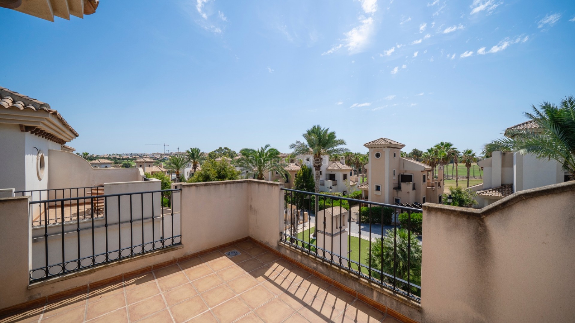 Resale - Apartment -
Algorfa