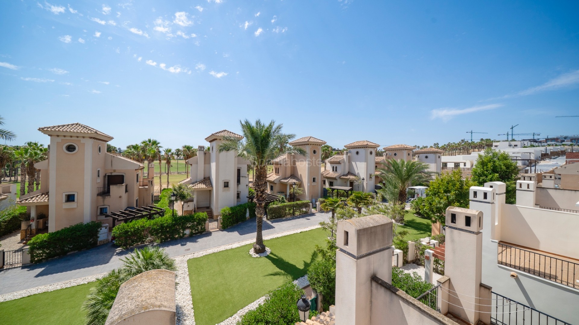 Resale - Apartment -
Algorfa