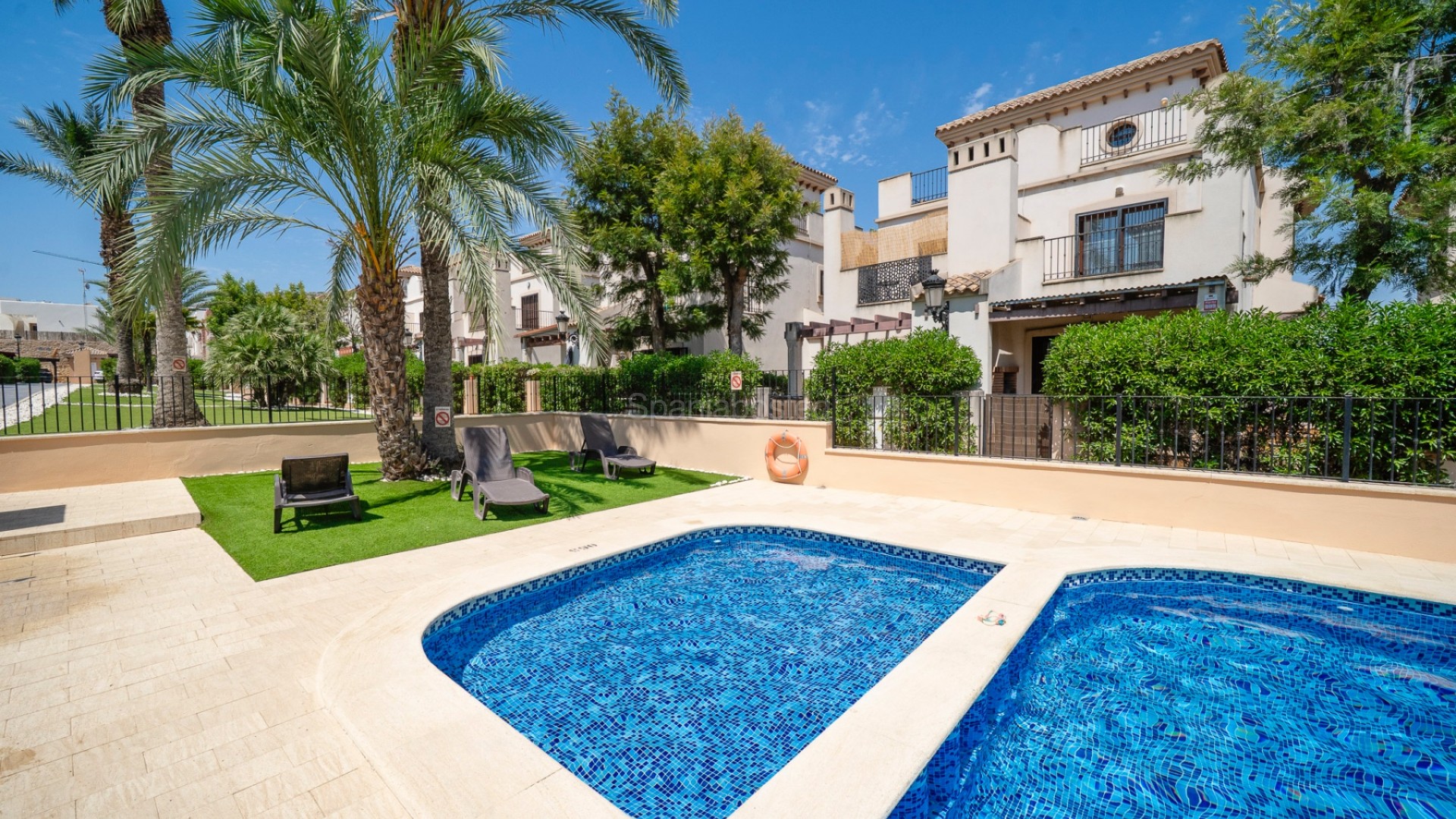 Resale - Apartment -
Algorfa