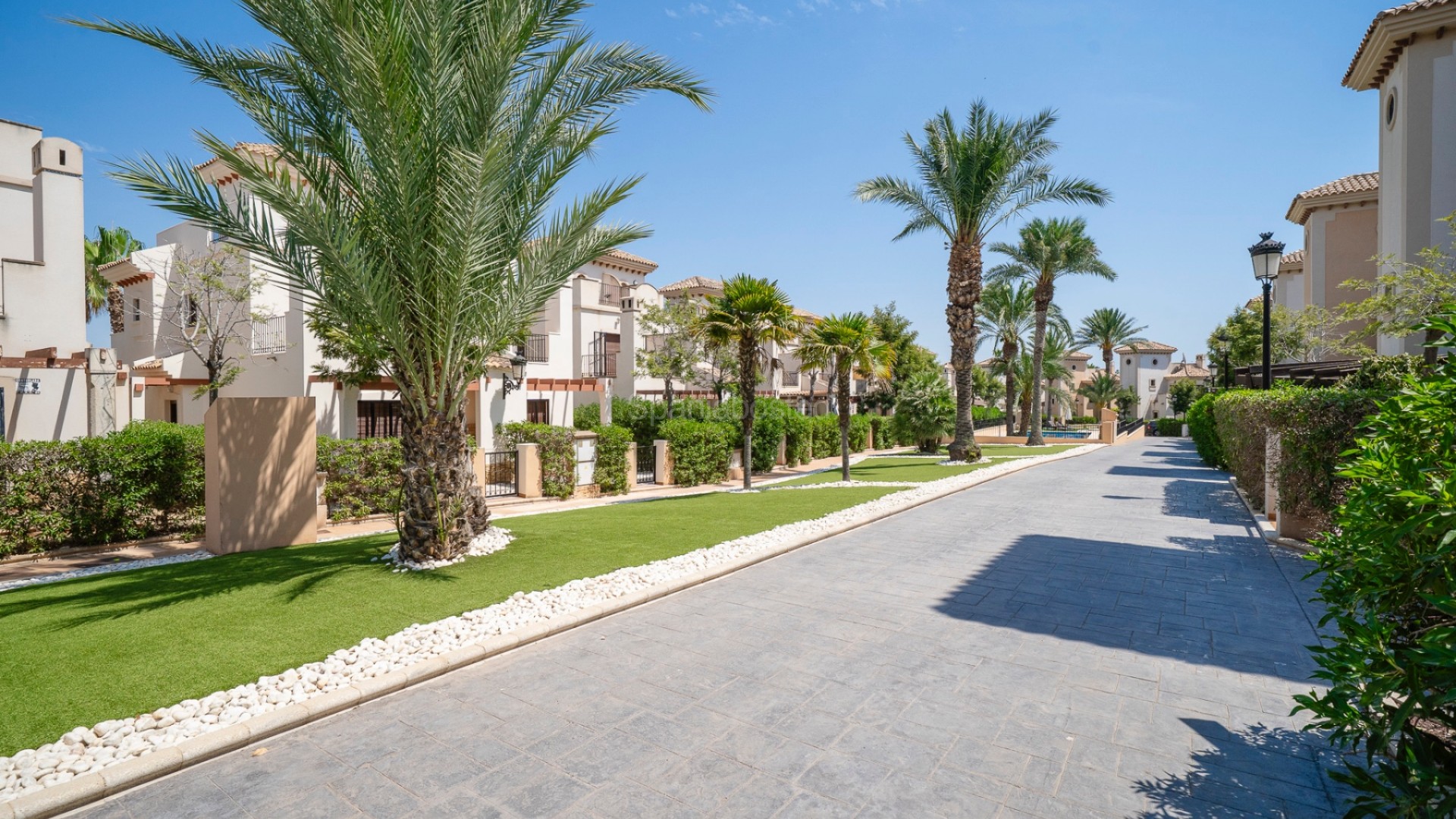 Resale - Apartment -
Algorfa