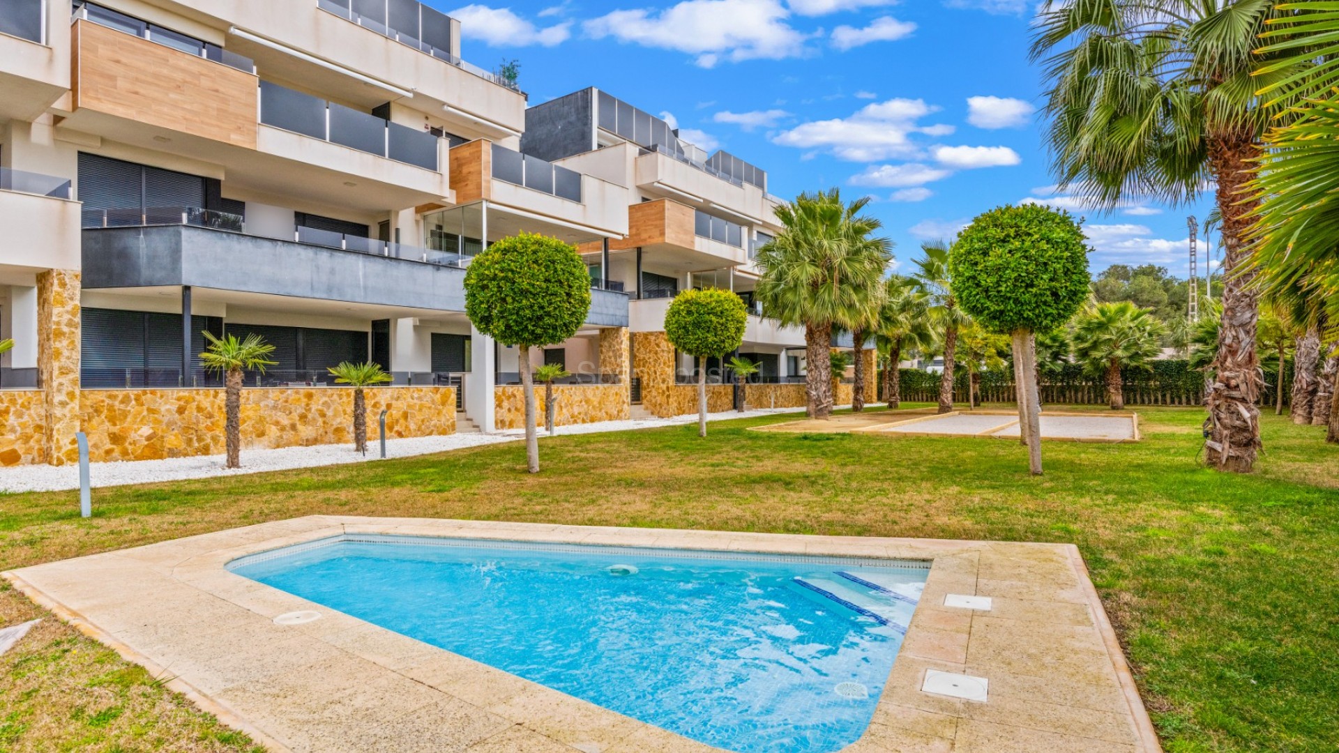 Resale - Apartment -
Alicante - Villamartin