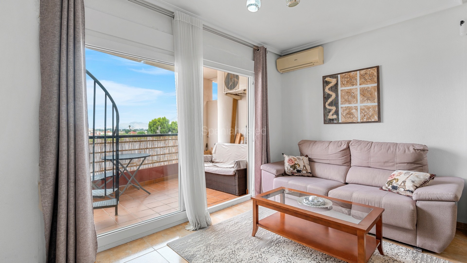 Resale - Apartment -
Almoradí