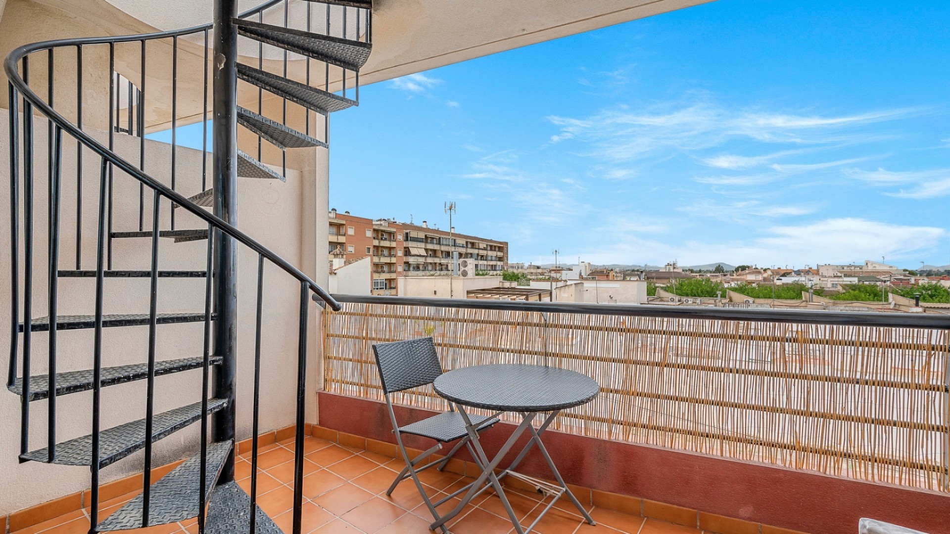 Resale - Apartment -
Almoradí