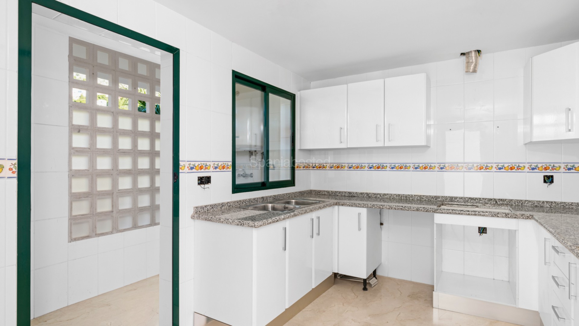 Resale - Apartment -
Altea