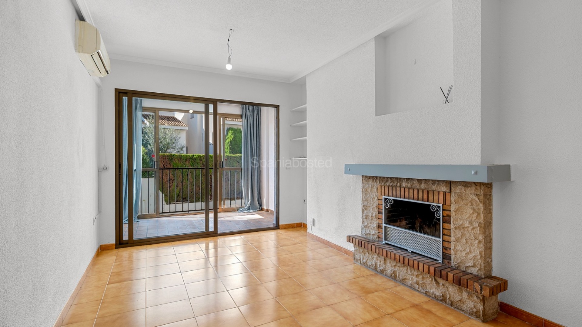 Resale - Apartment -
Altea